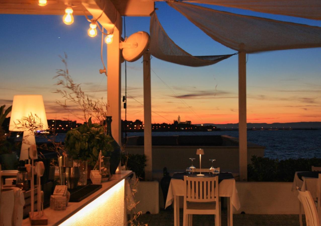 La Bella Trani - Suites And B&B Bagian luar foto