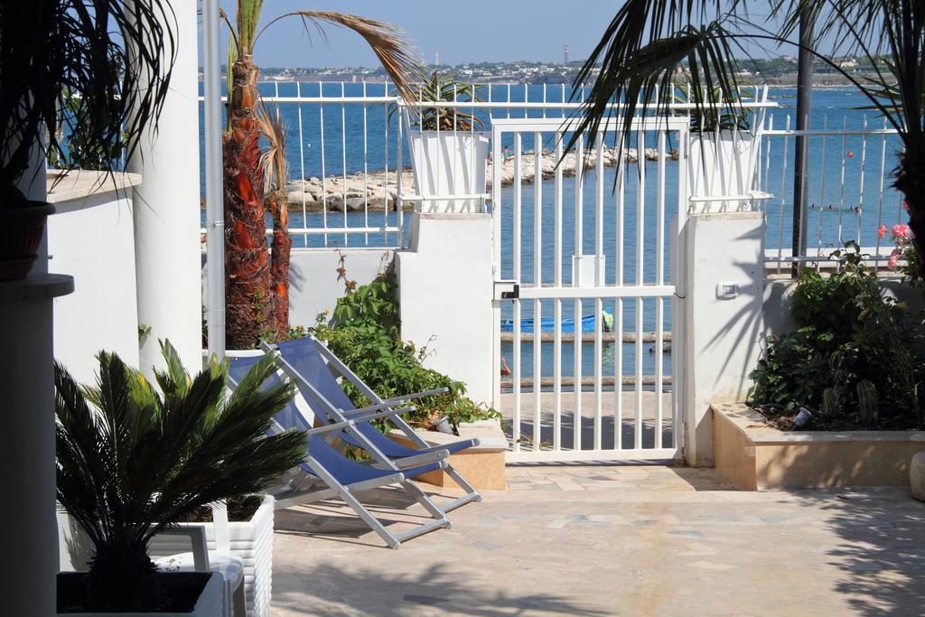 La Bella Trani - Suites And B&B Bagian luar foto