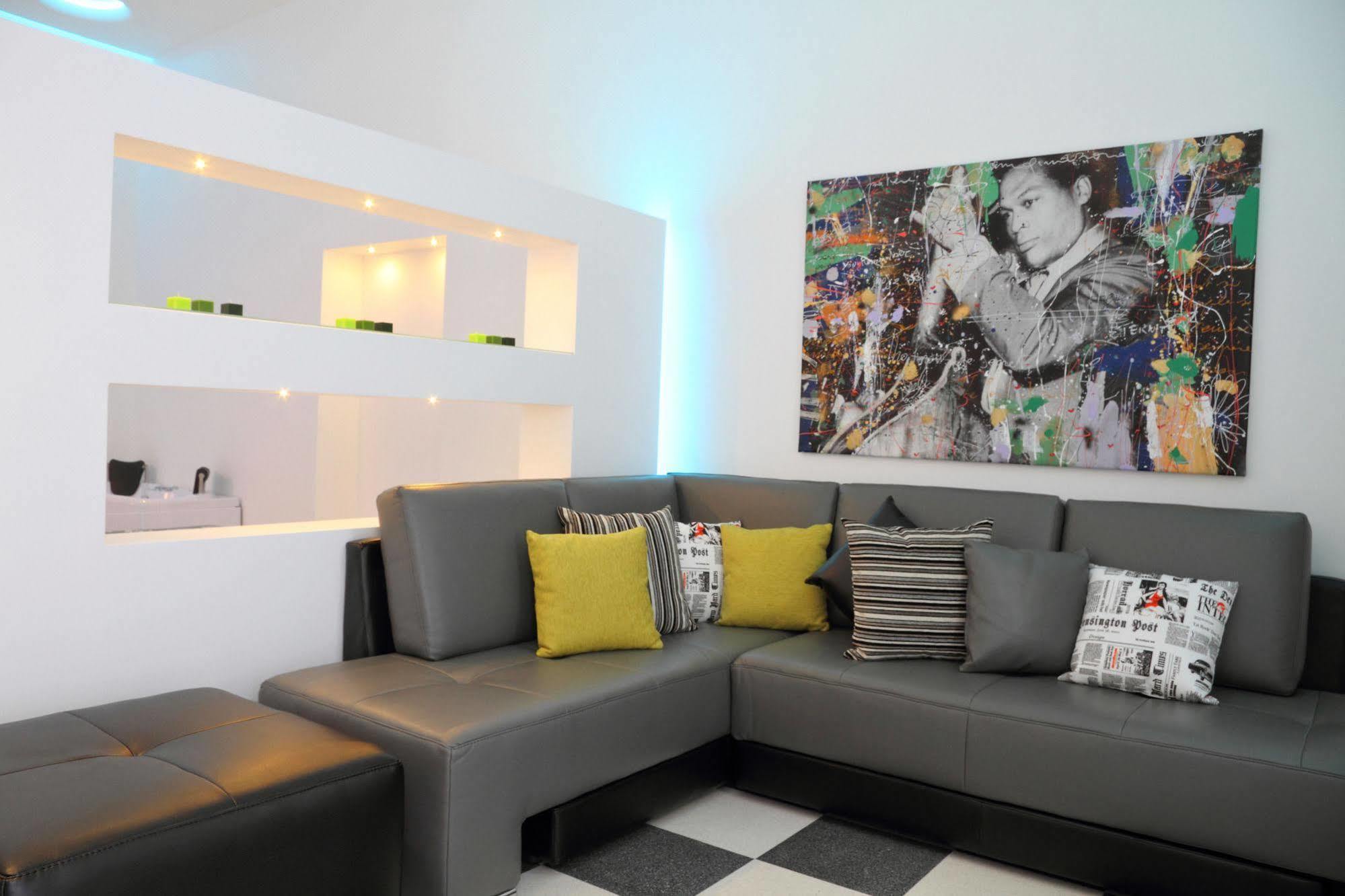 La Bella Trani - Suites And B&B Bagian luar foto