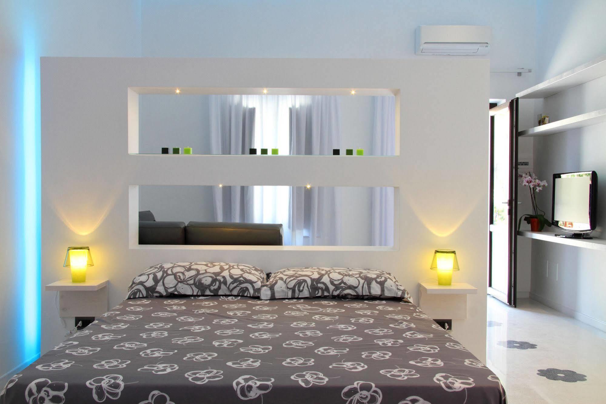 La Bella Trani - Suites And B&B Bagian luar foto