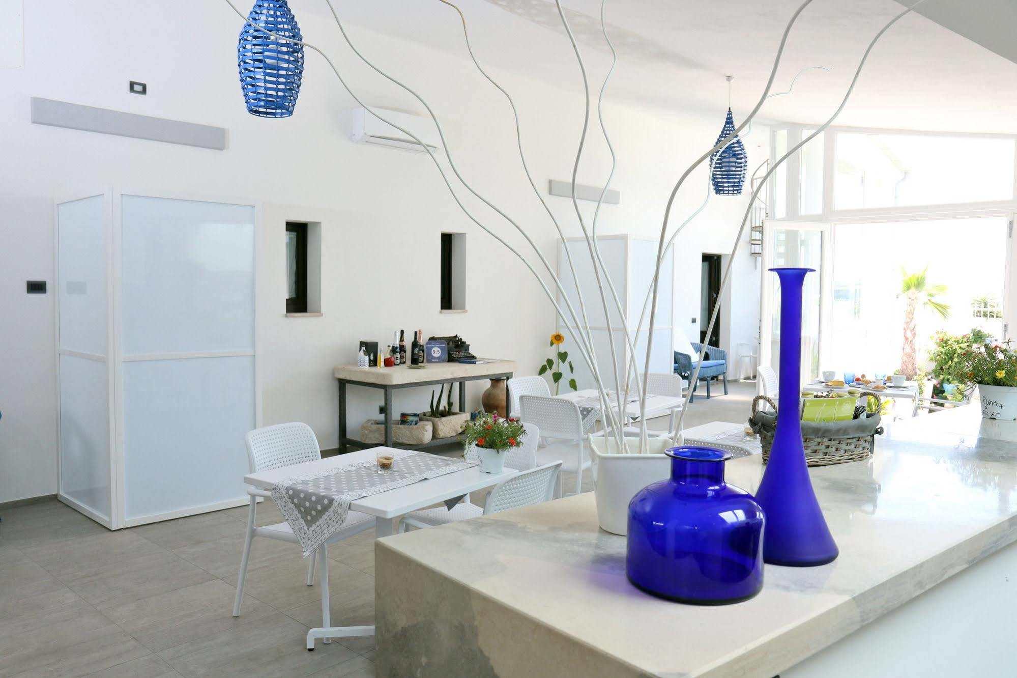 La Bella Trani - Suites And B&B Bagian luar foto